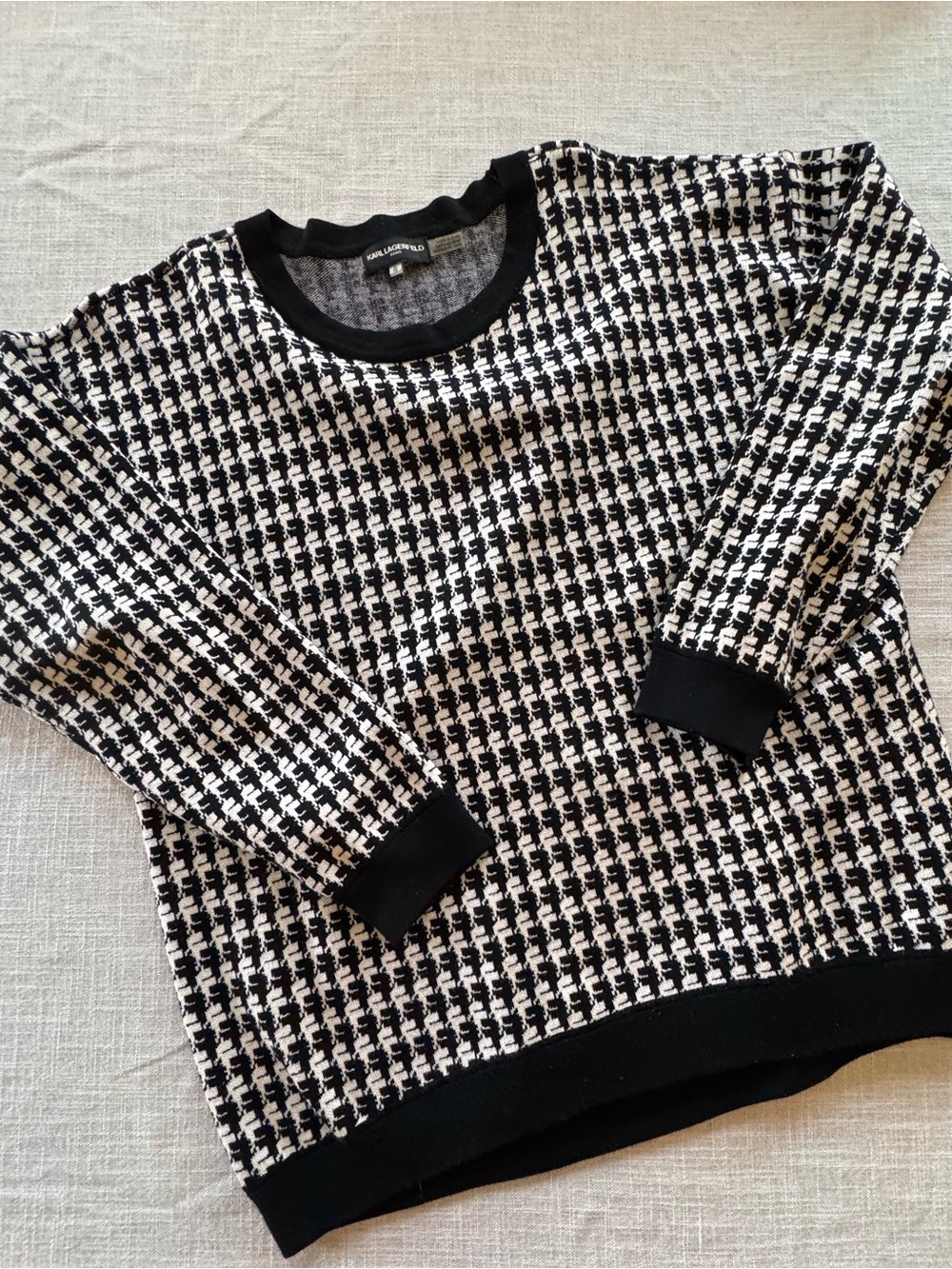 Karl Lagerfeld Paris Black White Houndstooth Sweater XL